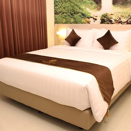 The Himana Malang Hotel Bagian luar foto